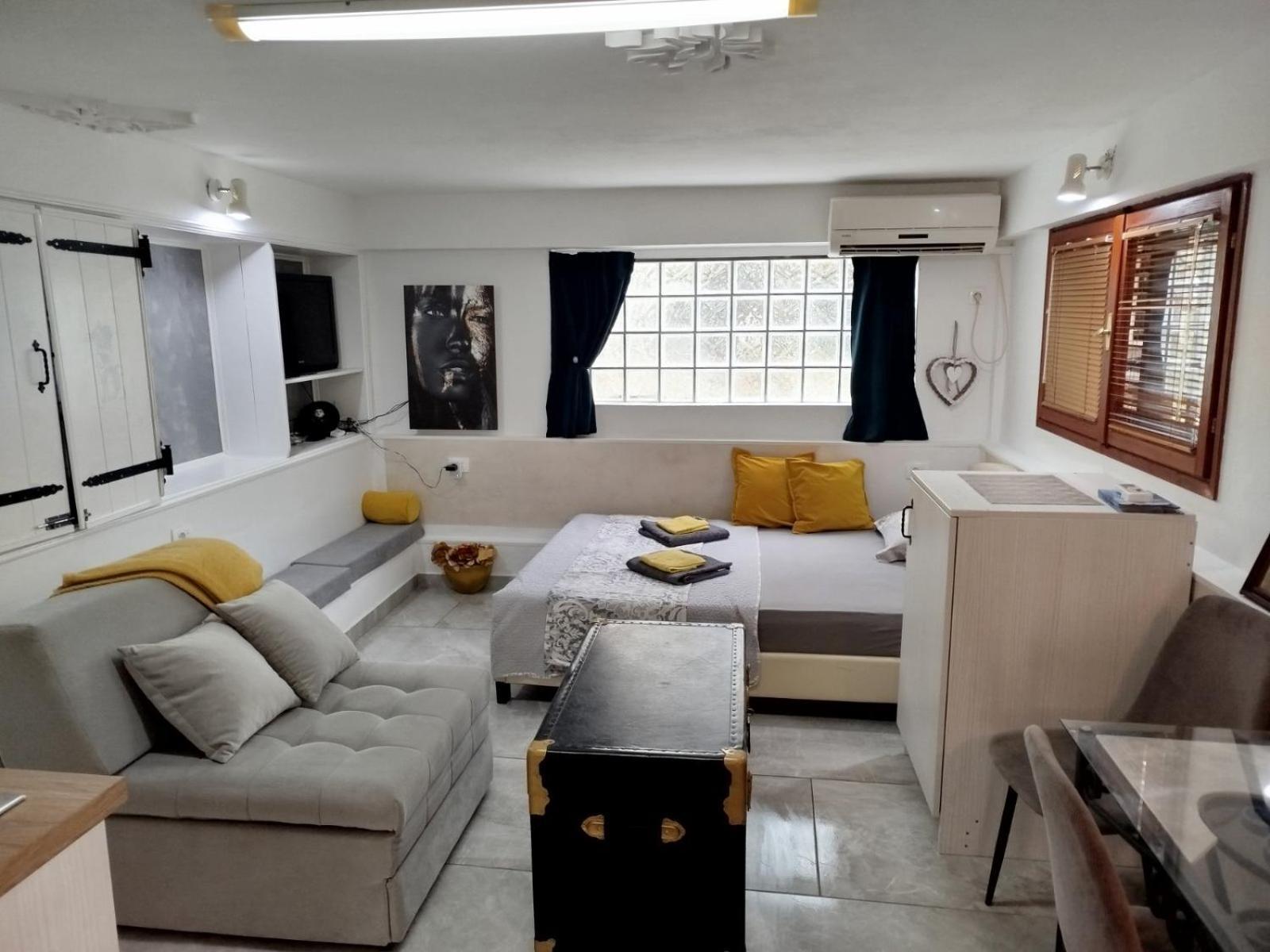 Apartman Art Kotor Ngoại thất bức ảnh